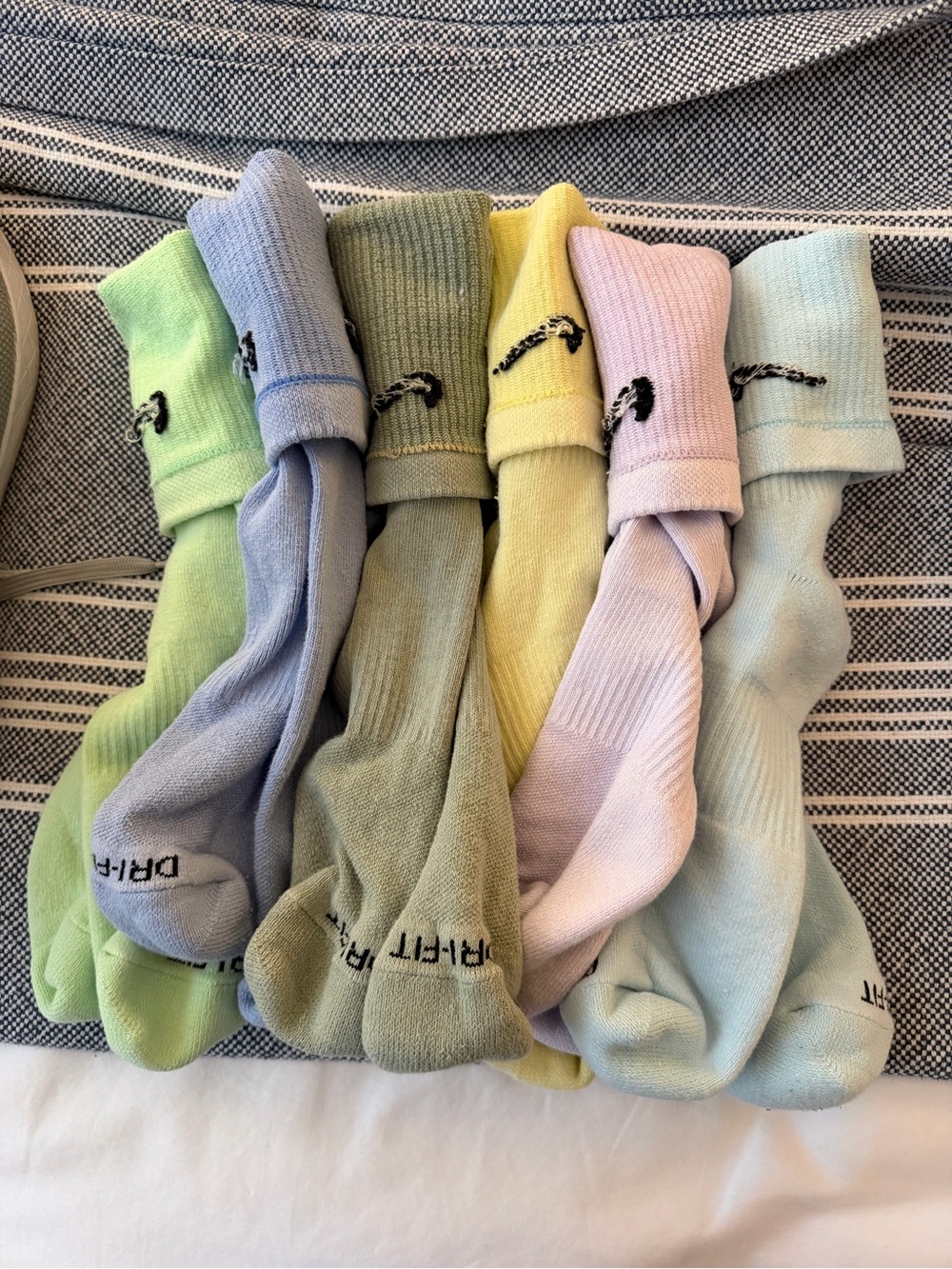 Nike Dri-FIT Crew Socks XL Lot of 6 Pairs Assorted Colors